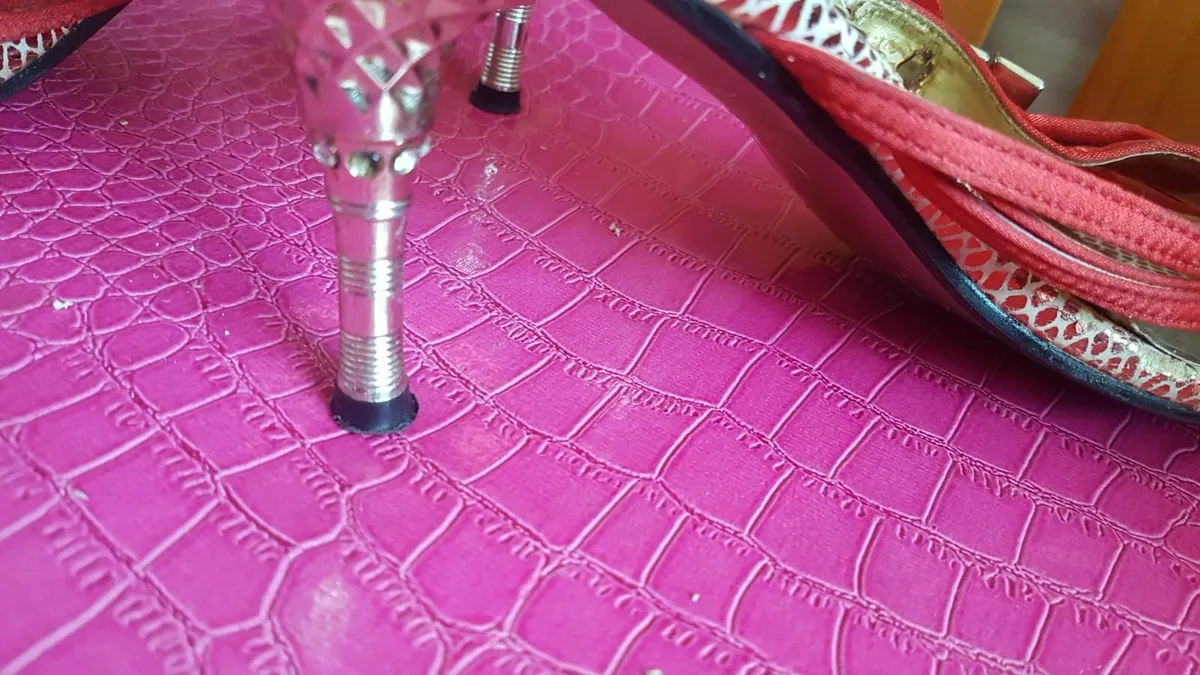 Worn red heels size uk 2,5 -3 - Image 3