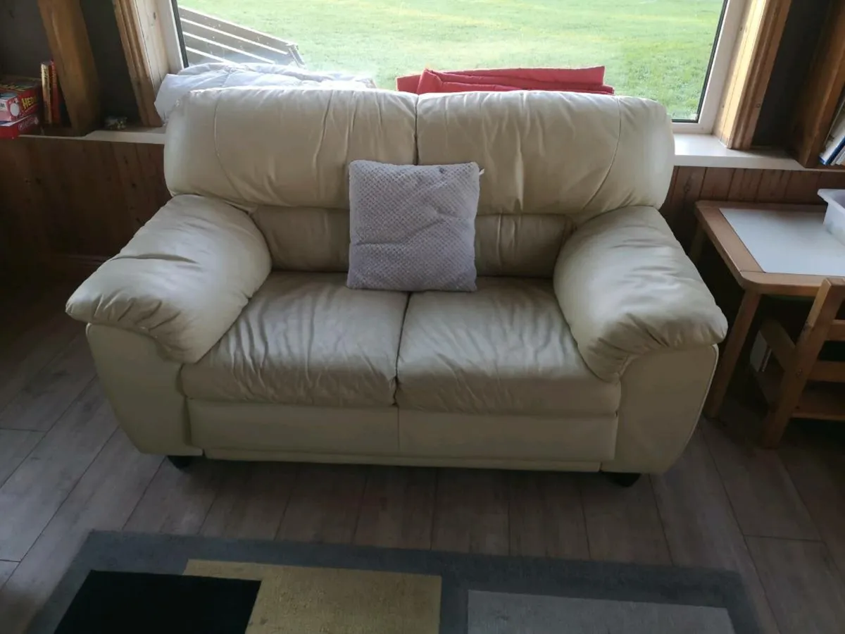 Leather sofa. - Image 2