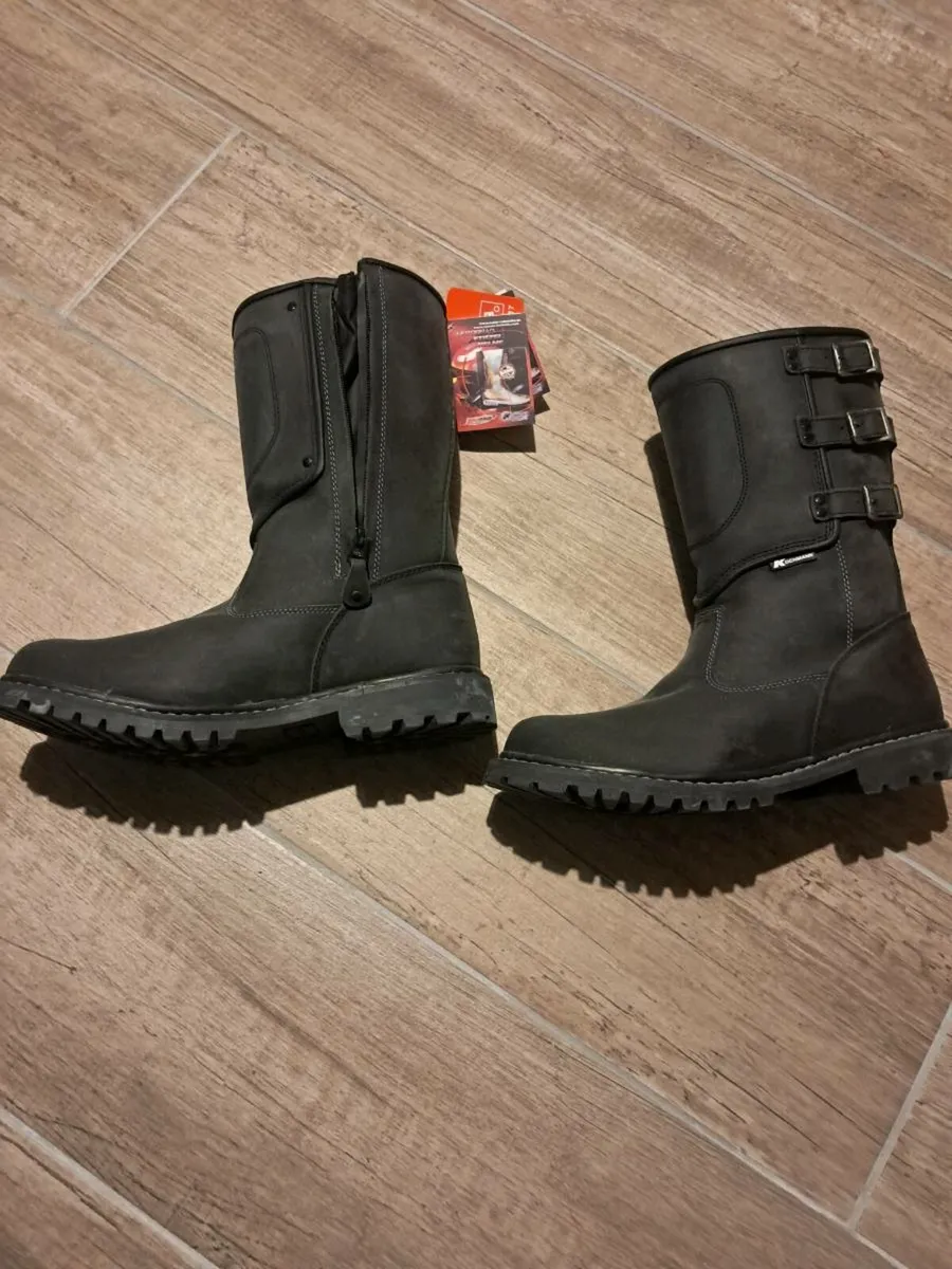 Mens motorbike boots - Image 1