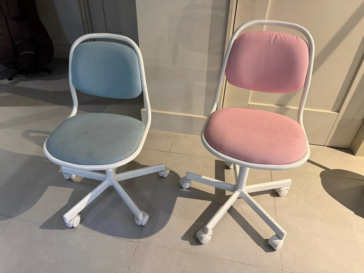 Kids desk / bedroom chairs - Image 2