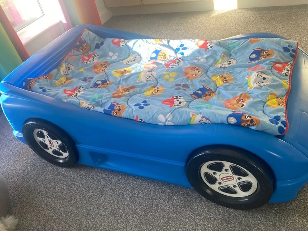 Little Tikes car bed - Image 2