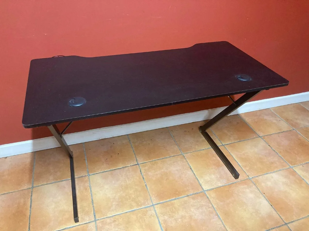 Sturdy Gaming Desk / PC Table – Z-Frame - Image 2