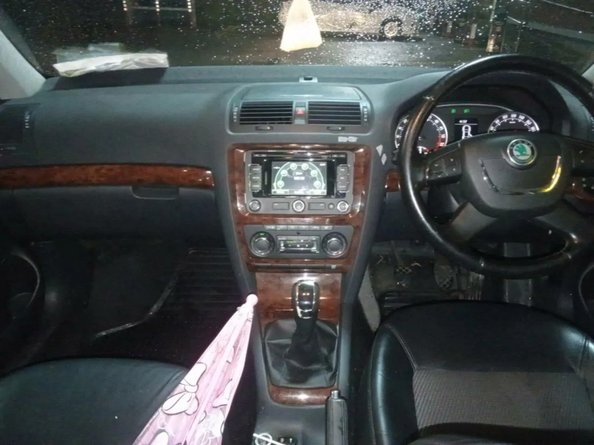 2012 skoda octivia exclusive 1.6tdi 195hp - Image 2