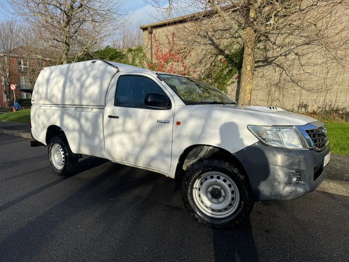 Toyota Hilux 2016 - Image 1