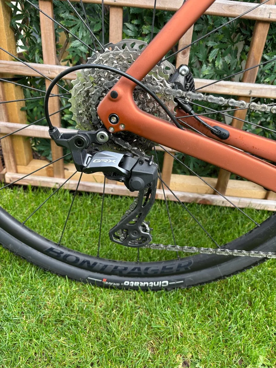 Trek Checkpoint SL5 Gravel Bike - Image 2
