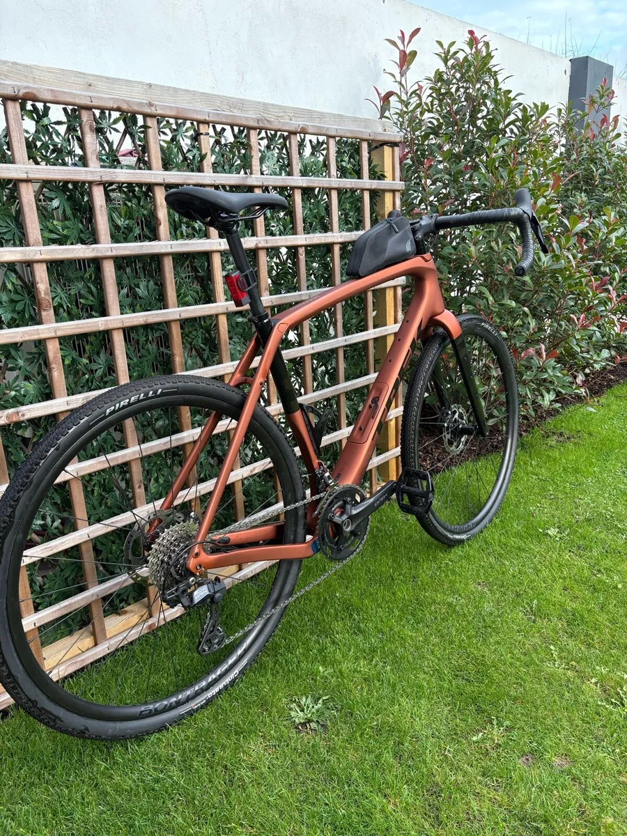 Trek Checkpoint SL5 Gravel Bike - Image 4