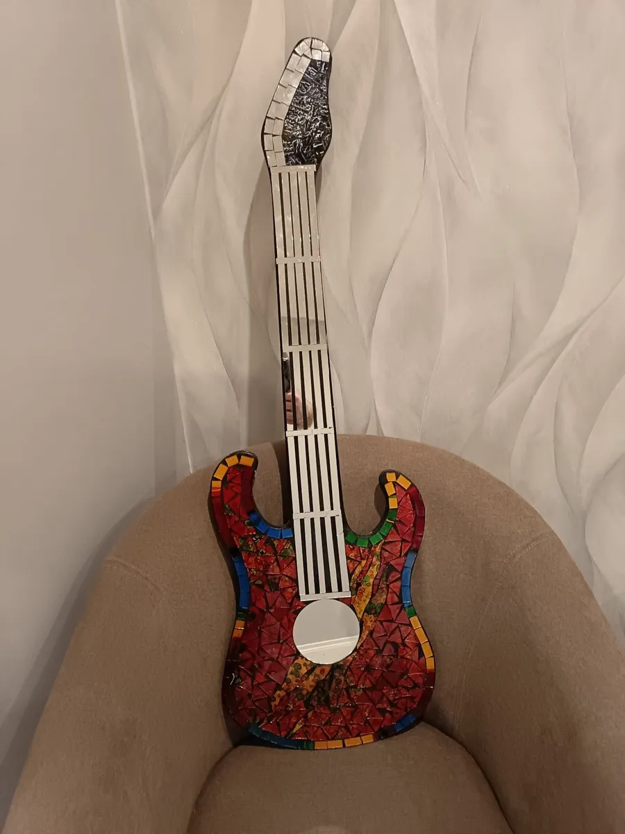 Mirror guitar - Image 1