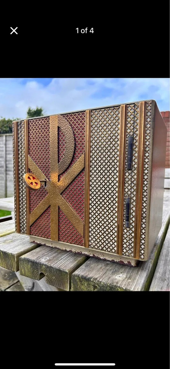 Antique church alter tabernacle/ safe lockable - Image 1