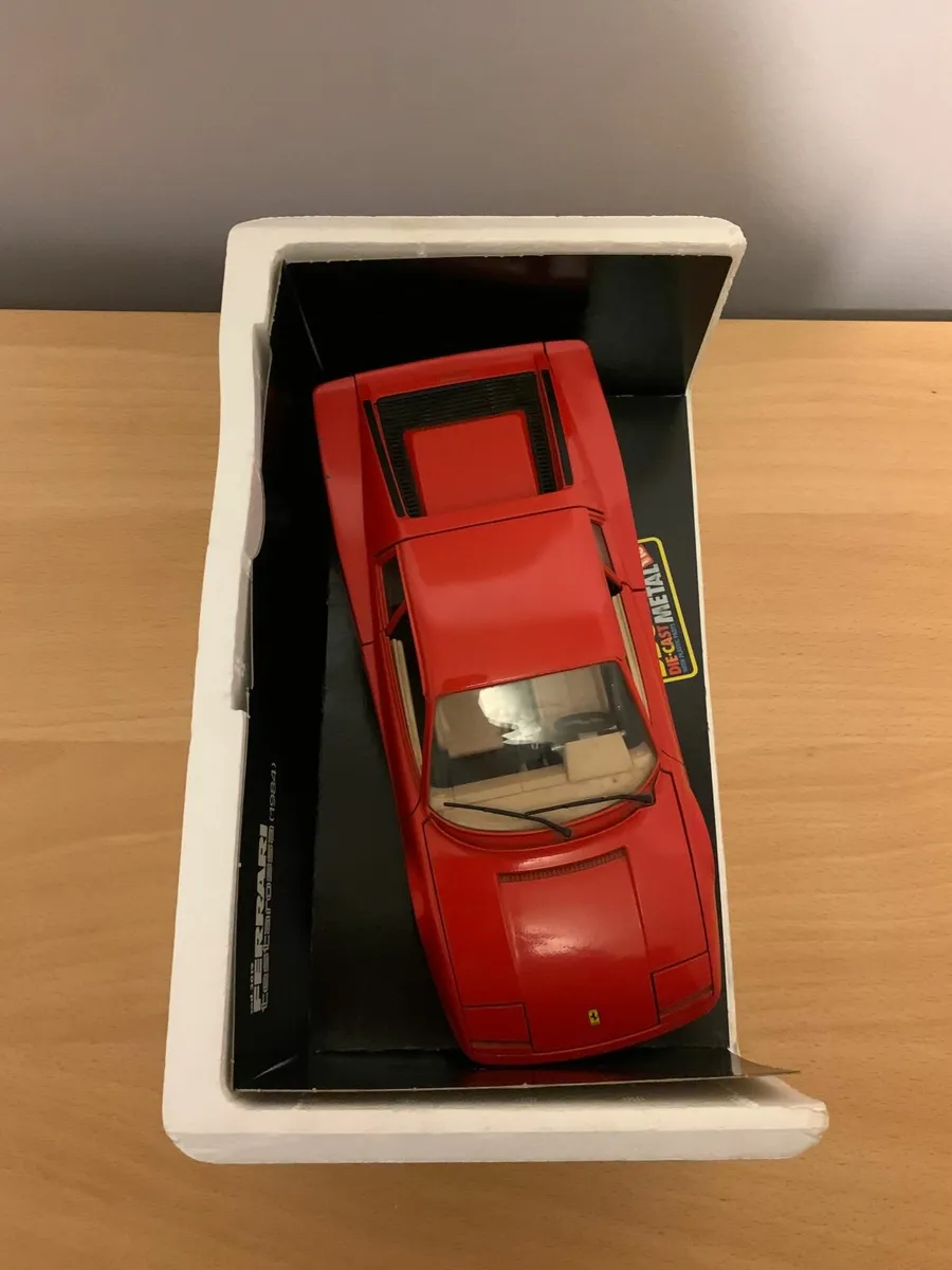 1984 Ferrari Testarossa 1/18 Burago Model Car - Image 4