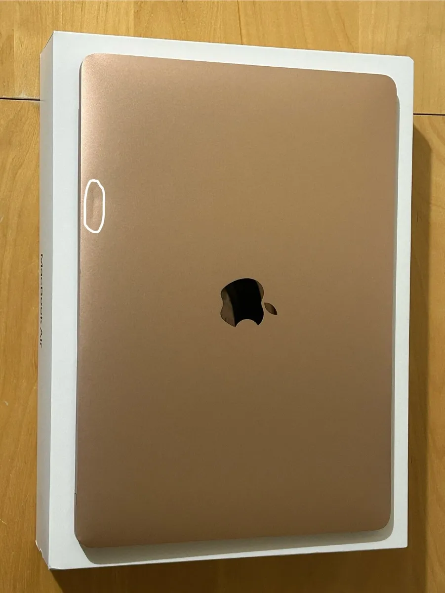 MacBook Air 2019 - 13 inch - Image 2