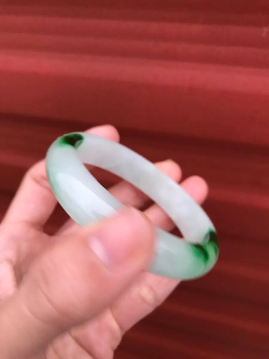 Natural Burma jadeite bangle - Image 3