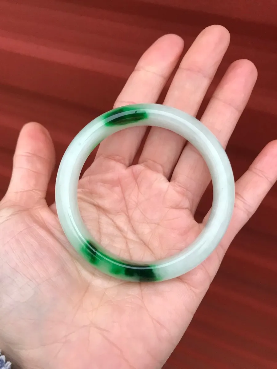 Natural Burma jadeite bangle - Image 4