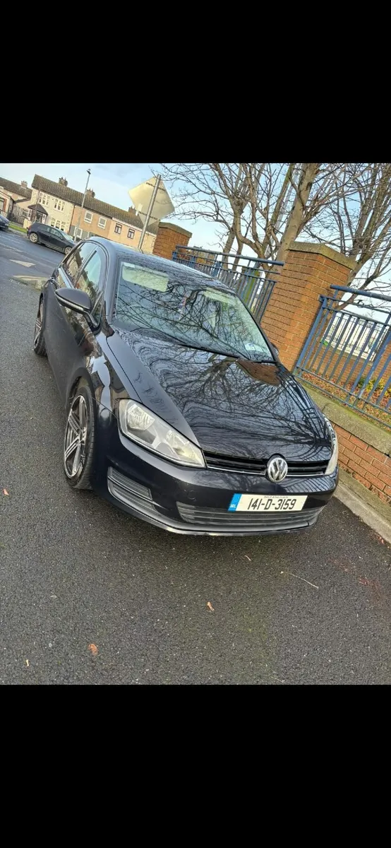 Volkswagen Golf 2014 - Image 2
