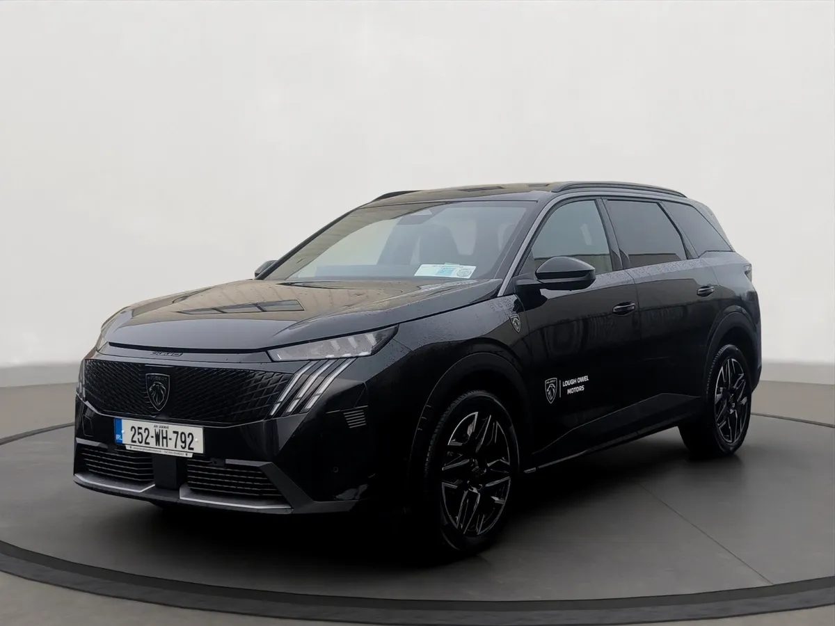 Peugeot 5008 GT Hybrid 144bhp - Image 1