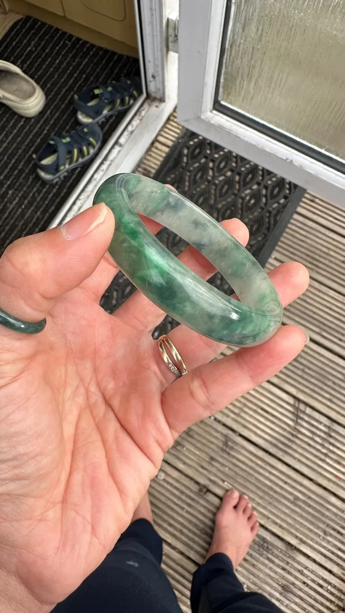 Natural Burma jadeite bangle - Image 3