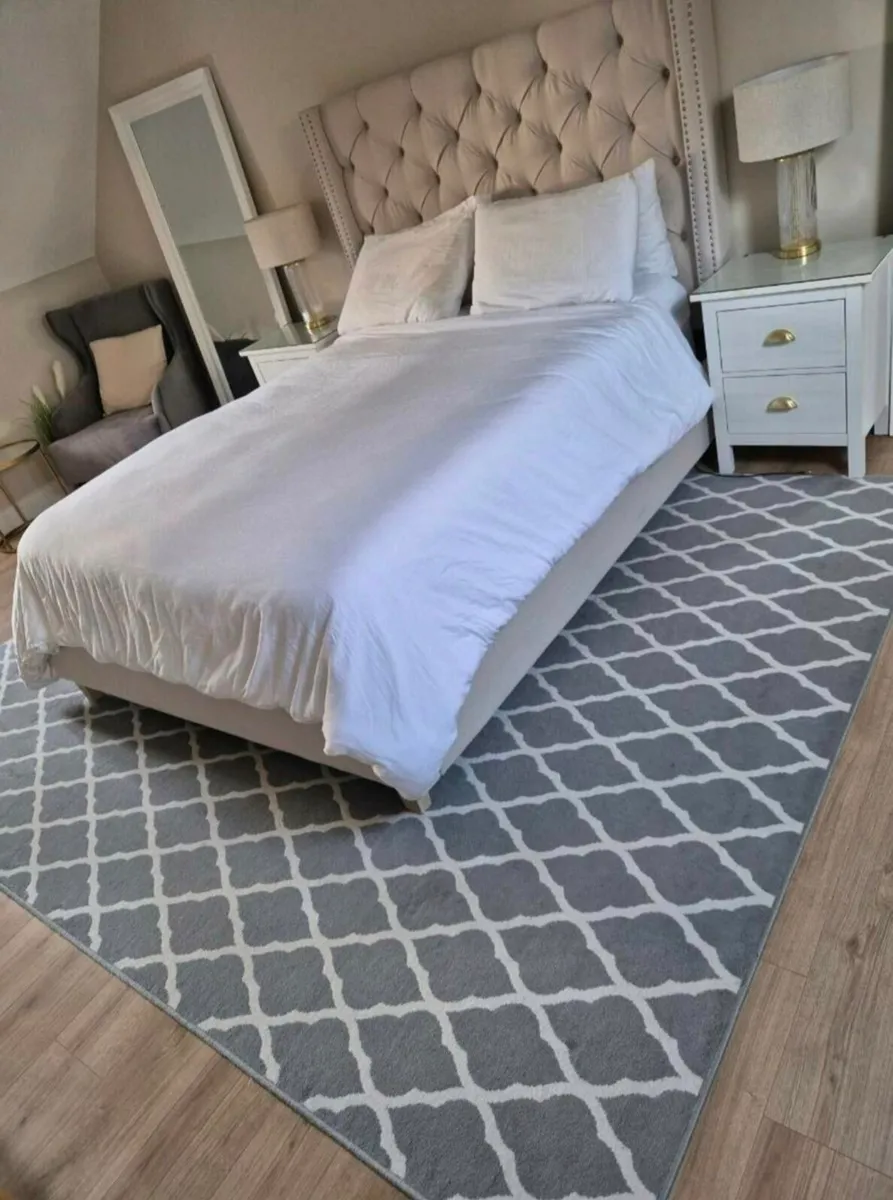 Kukoon Rug 240x330 - Image 2