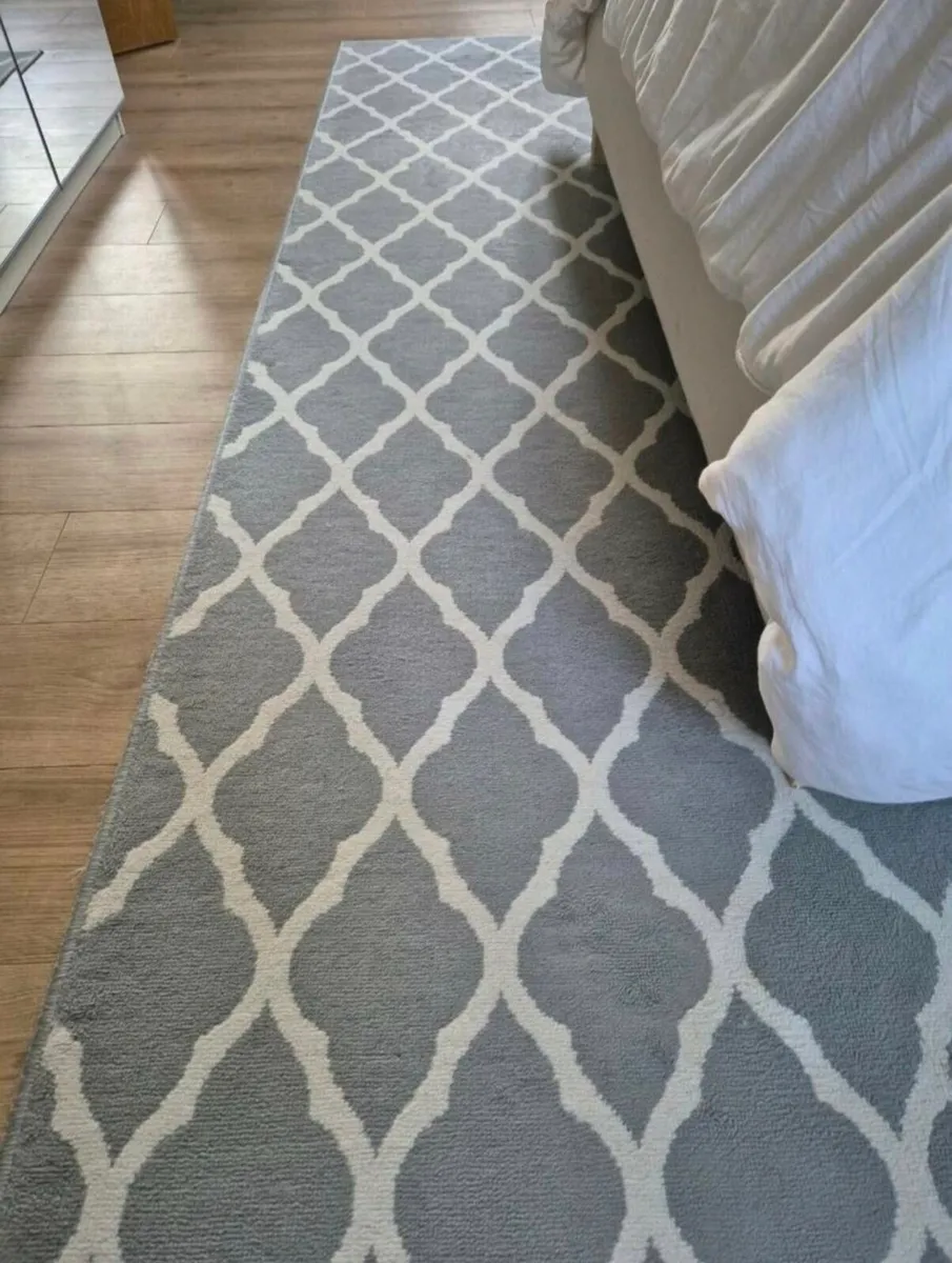 Kukoon Rug 240x330 - Image 3