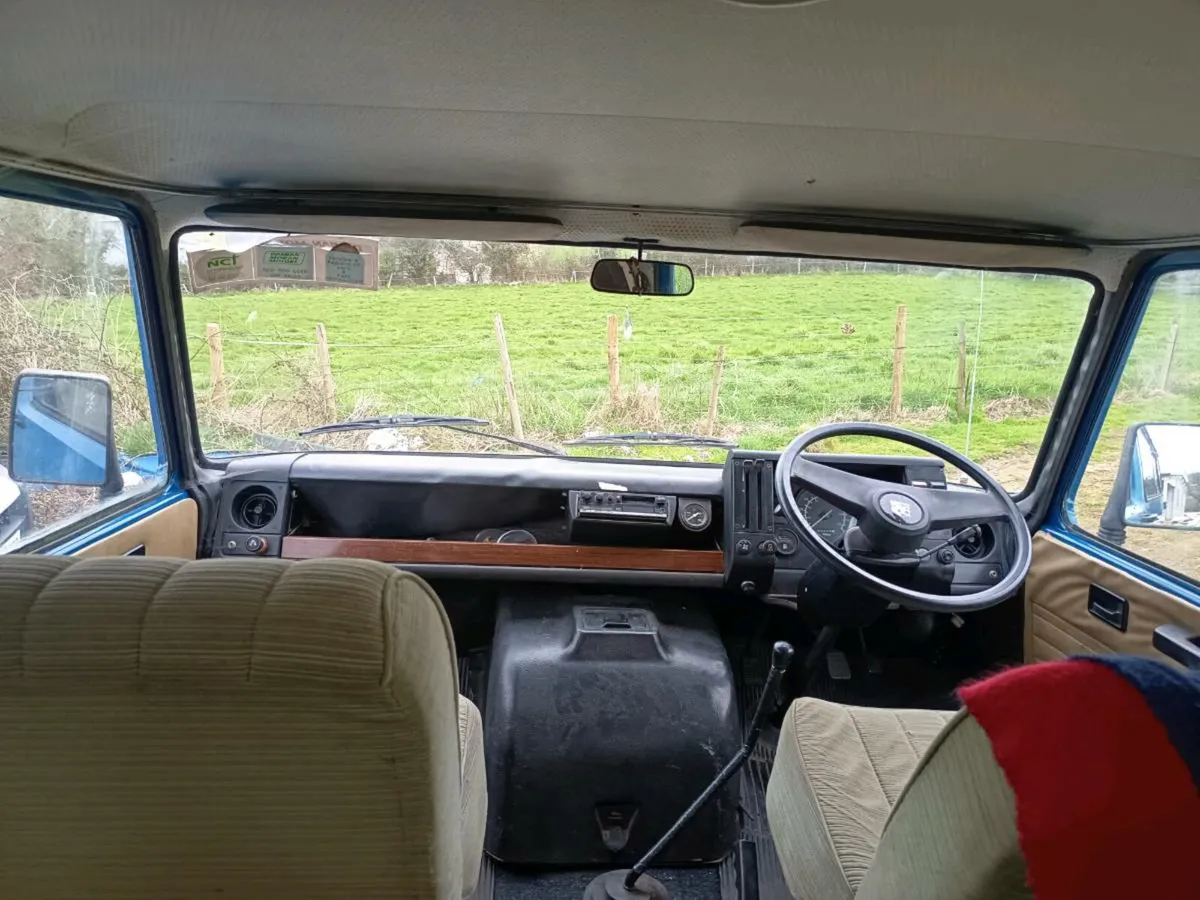 Bedford CF250 1983 - Image 2