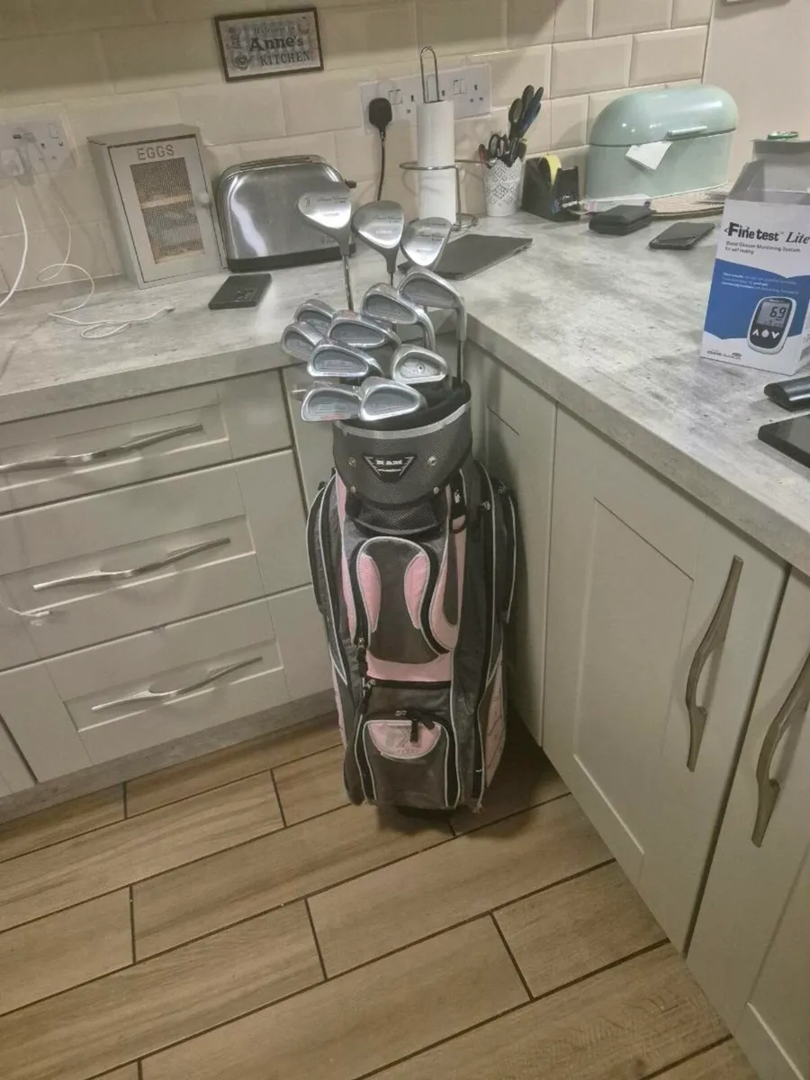 Ladies Golf Set - Image 1