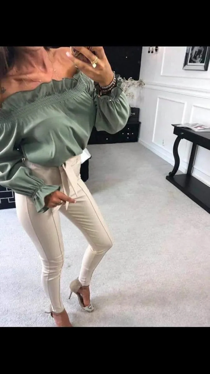 wax look Trousers fit 8/10 beige - Image 2