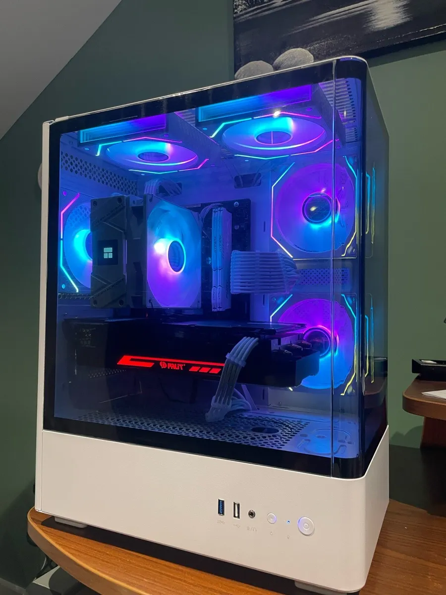 White custom gaming pc newly built - Image 2
