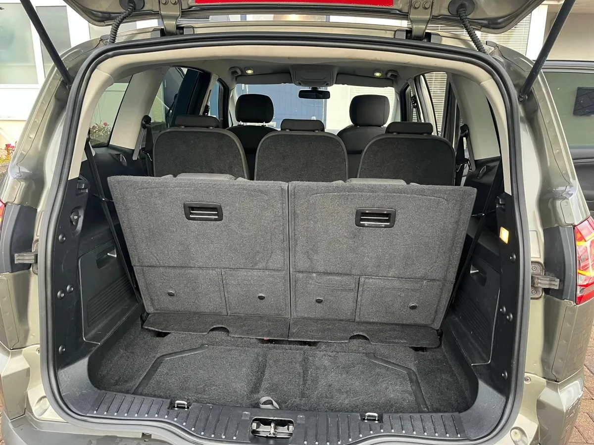 2013 Ford S-Max Titanium 2.0 TDCI - Image 2