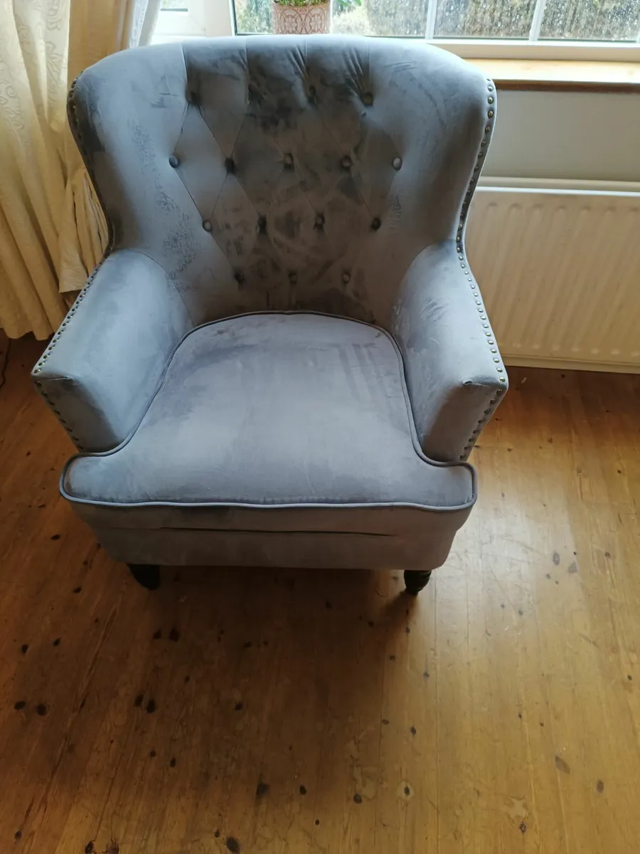 Armchair - Image 1