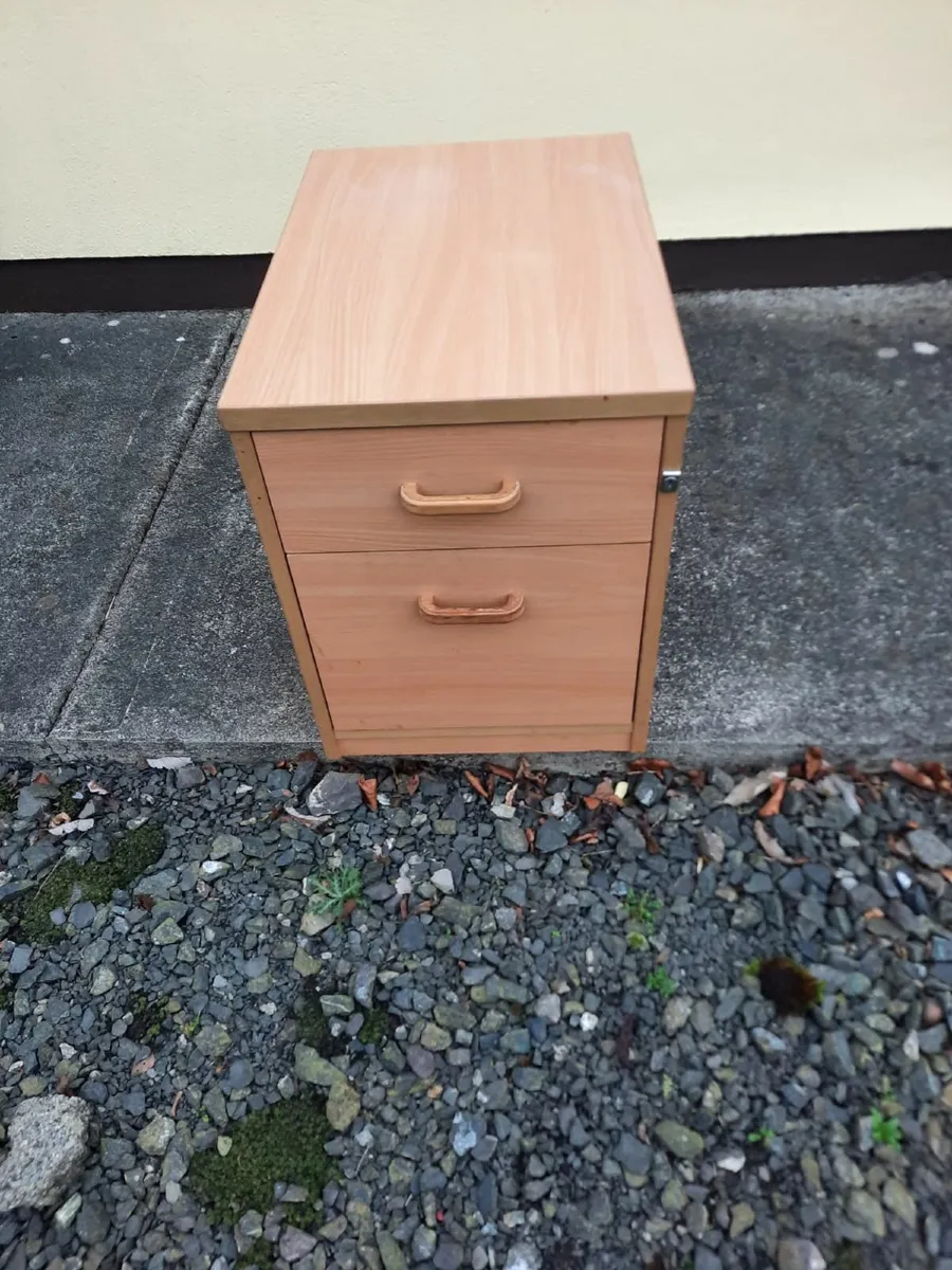 Pedestal cabinet - Image 2