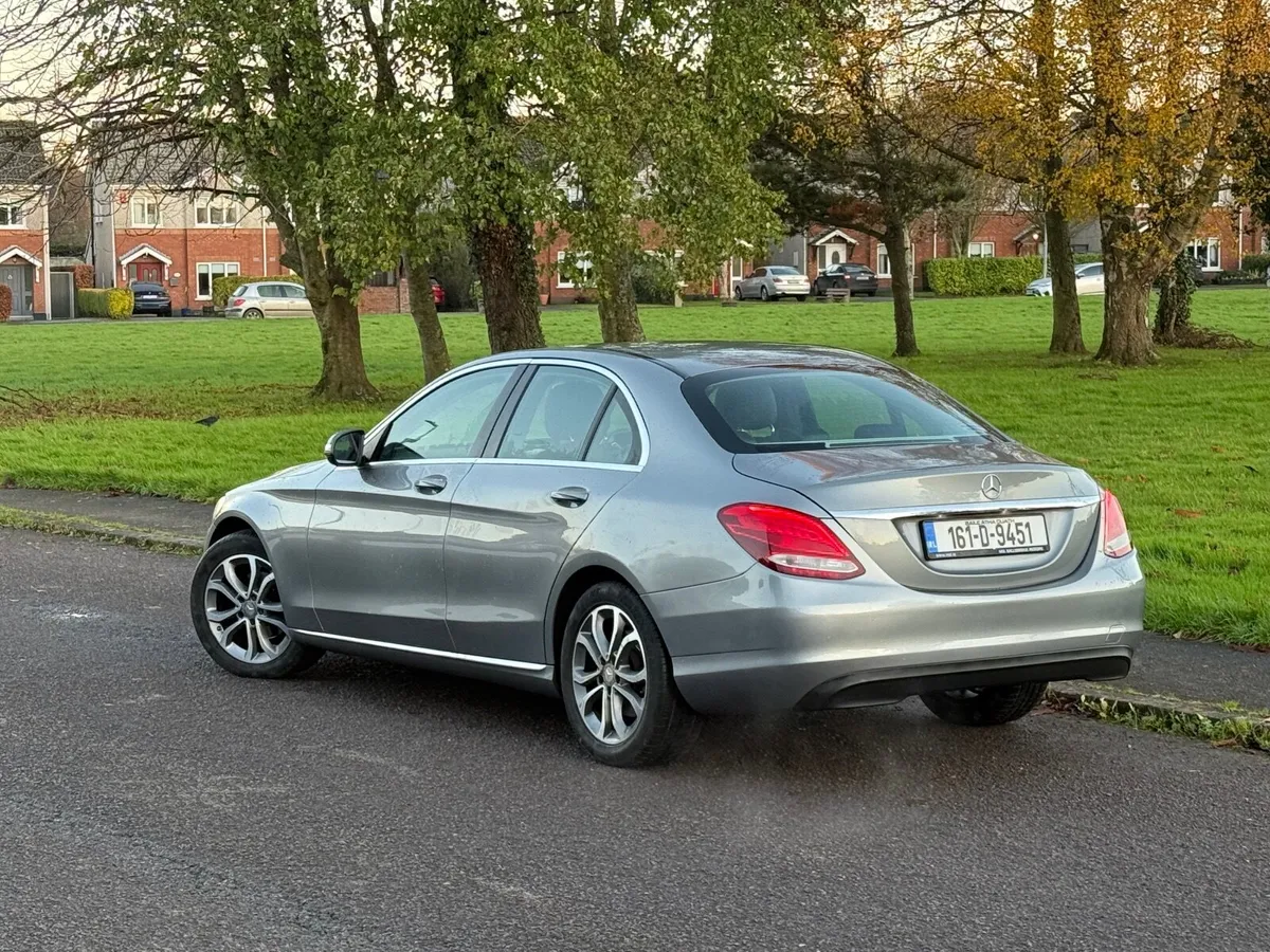 Mercedes-Benz C-Class 2016/88000km./automatic - Image 2