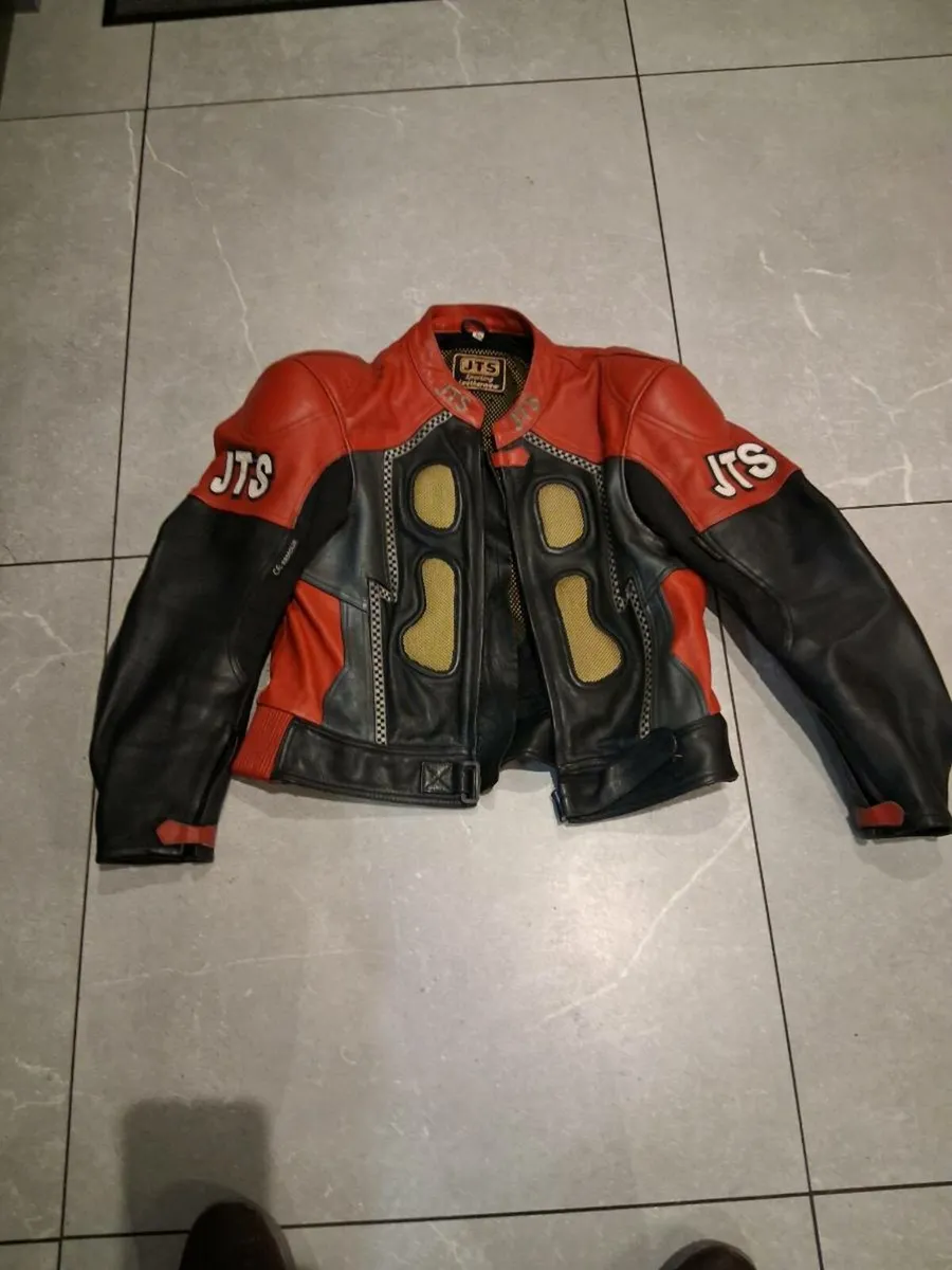 Leather motor bike suit - Image 1