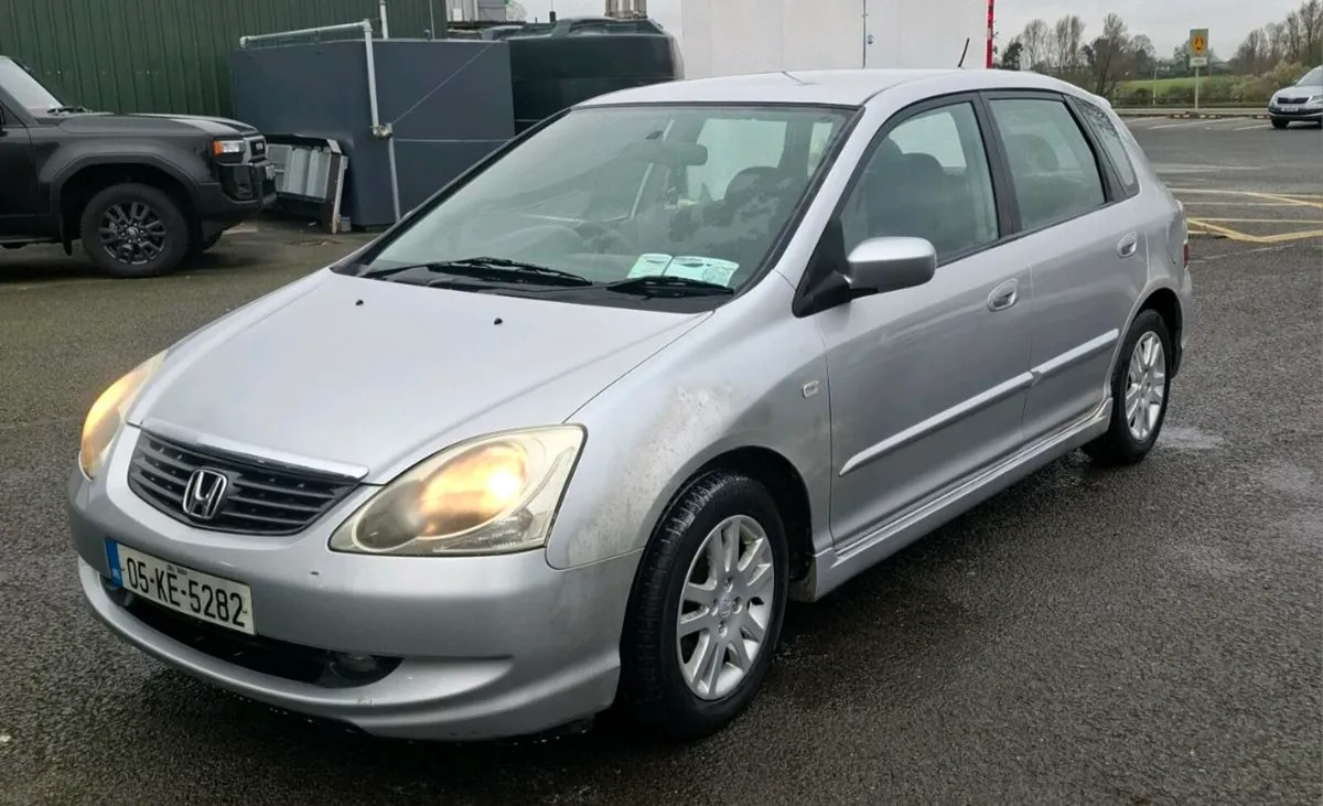 Honda CIVIC NCT 07/26 - Image 3