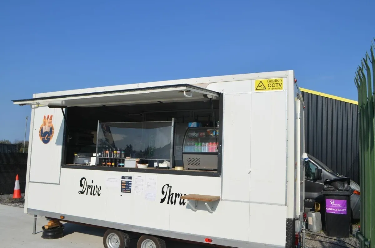 FOOD TRACK/Takeway for sale - Image 1