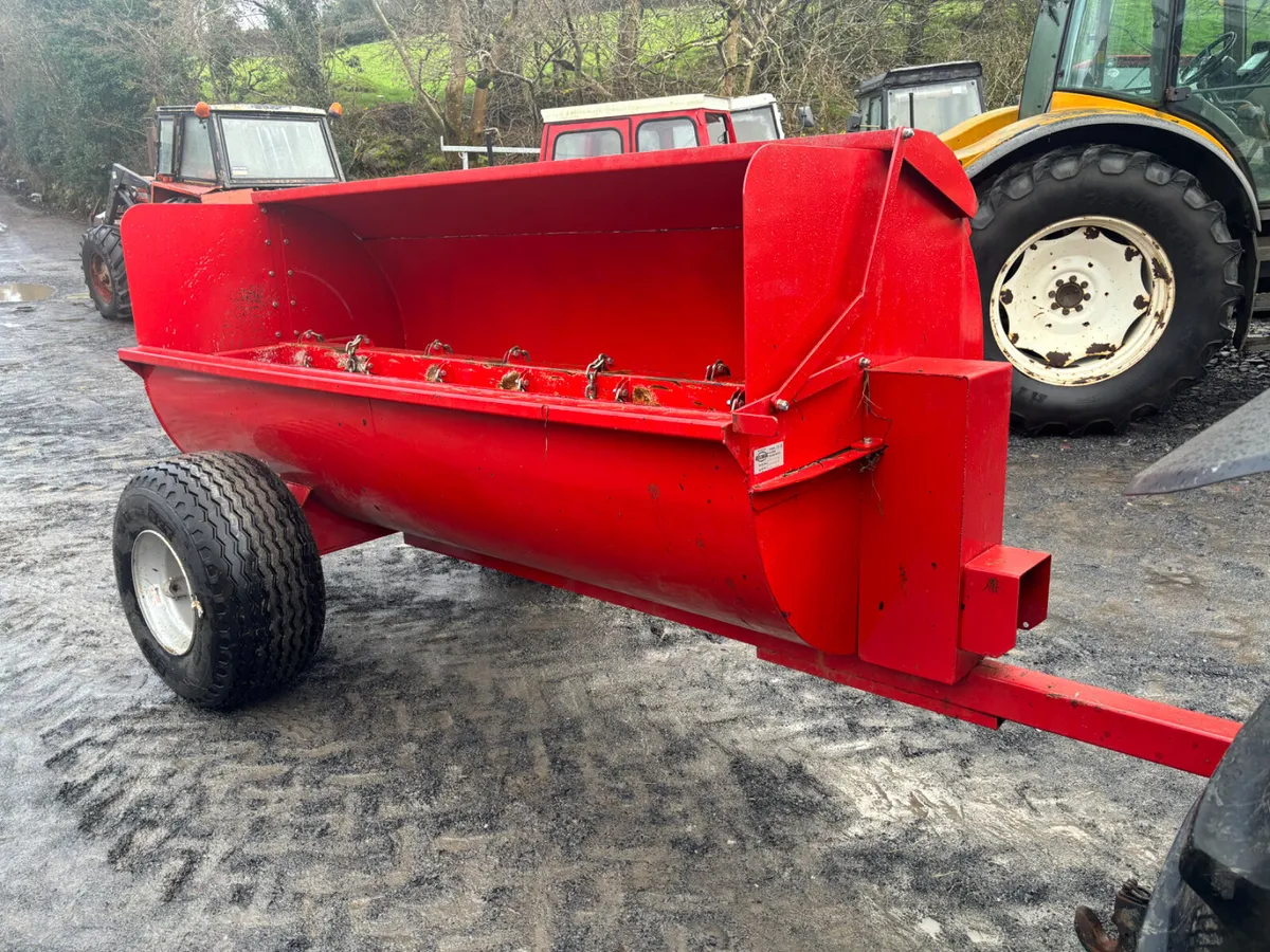 Belmac Dung Spreader !!! Like New - Image 1