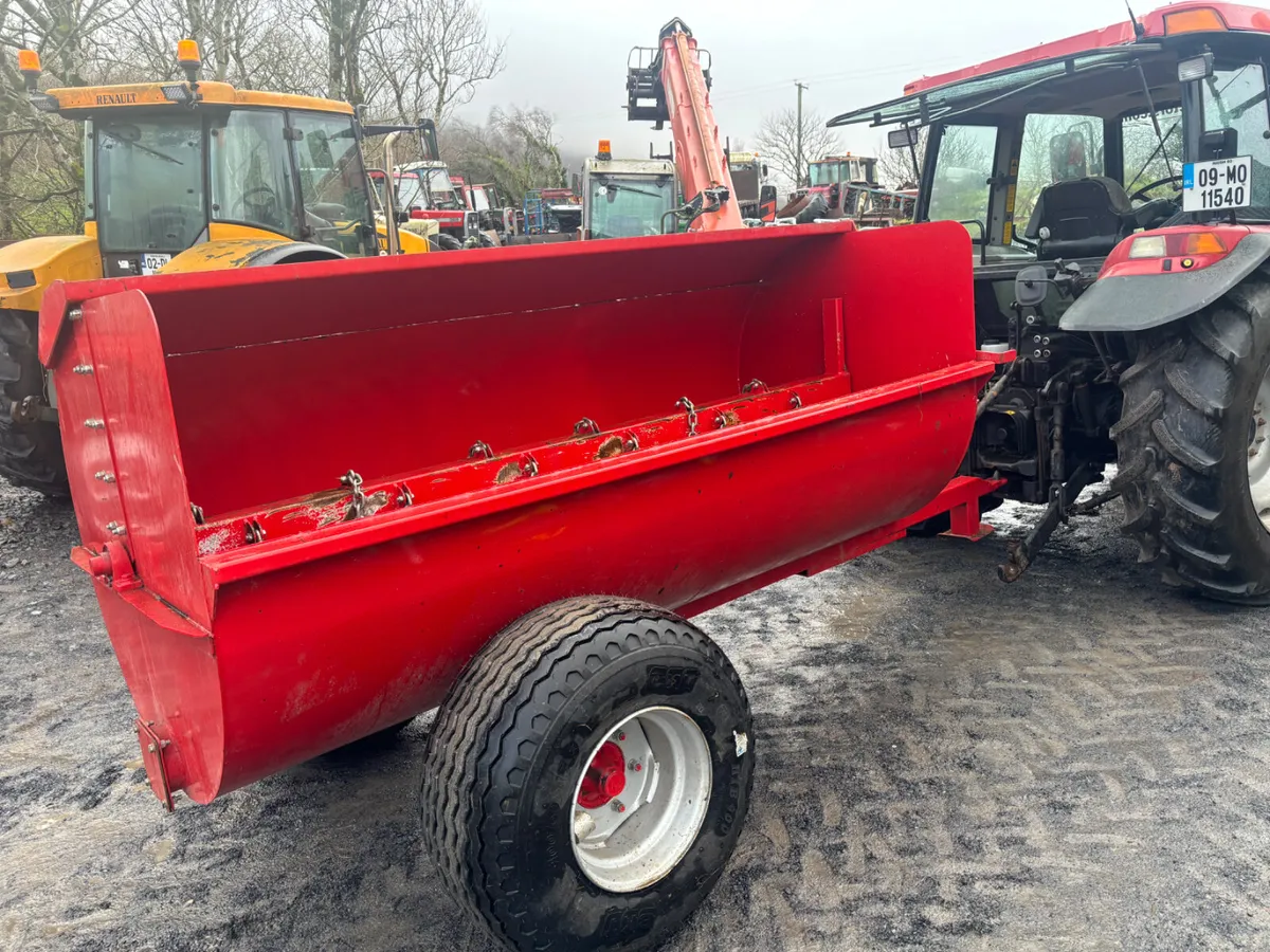 Belmac Dung Spreader !!! Like New - Image 4