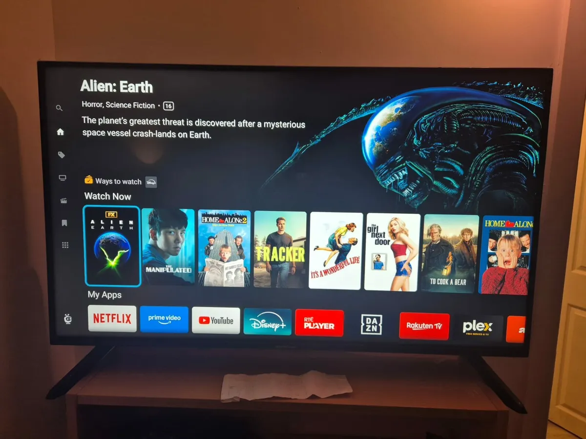 43" NORMENDE ULTRA SMART TV - Image 1