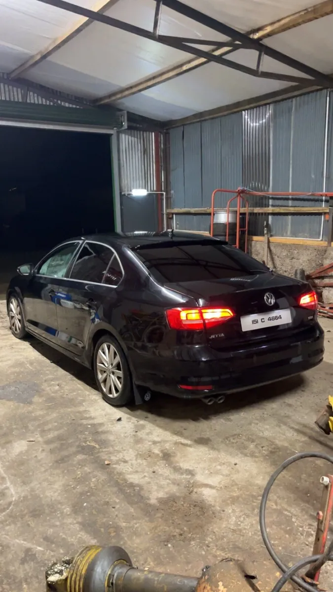 Volkswagen Jetta 2.0 TDI - Image 1