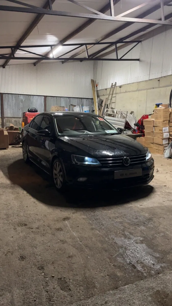 Volkswagen Jetta 2.0 TDI - Image 4