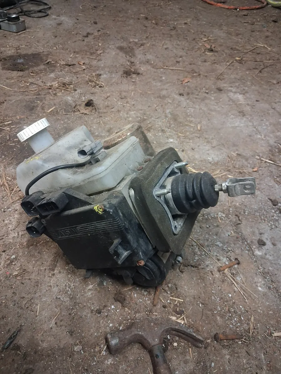 Jeep Parts - Image 2