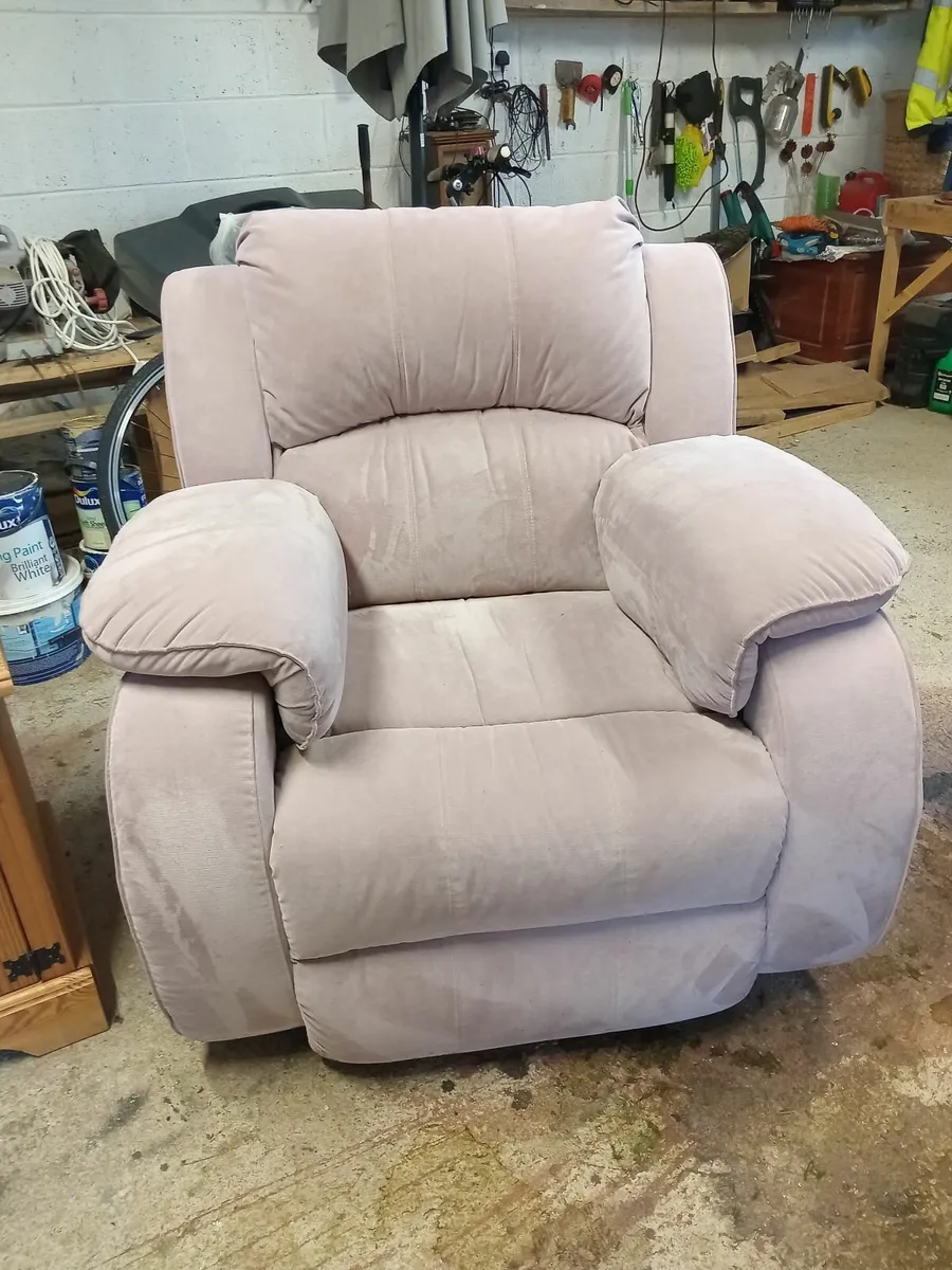 2 Recliners and various other stuff for sale. - Image 1