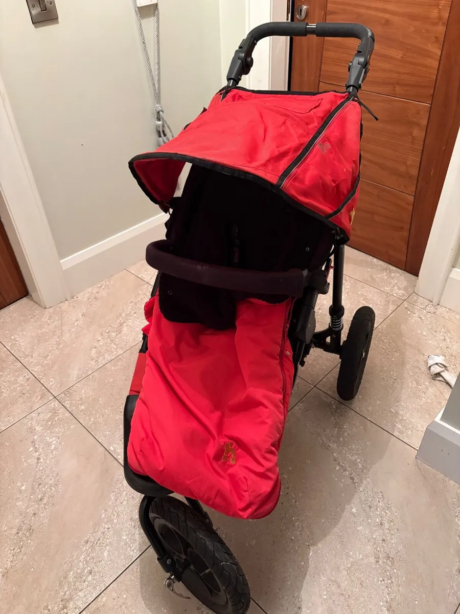 Out and About Single - Image 3