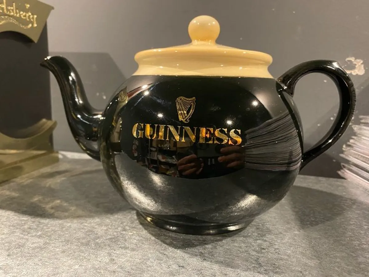 James Blackmore Guinness teapot - Image 1