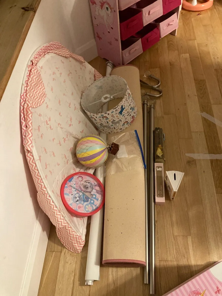 Bedroom essentials (Girls pink) - Image 1