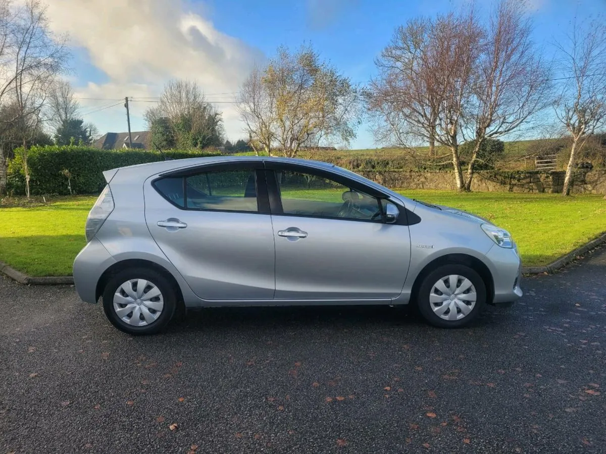 Toyota Aqua Automatic New Nct - Image 3