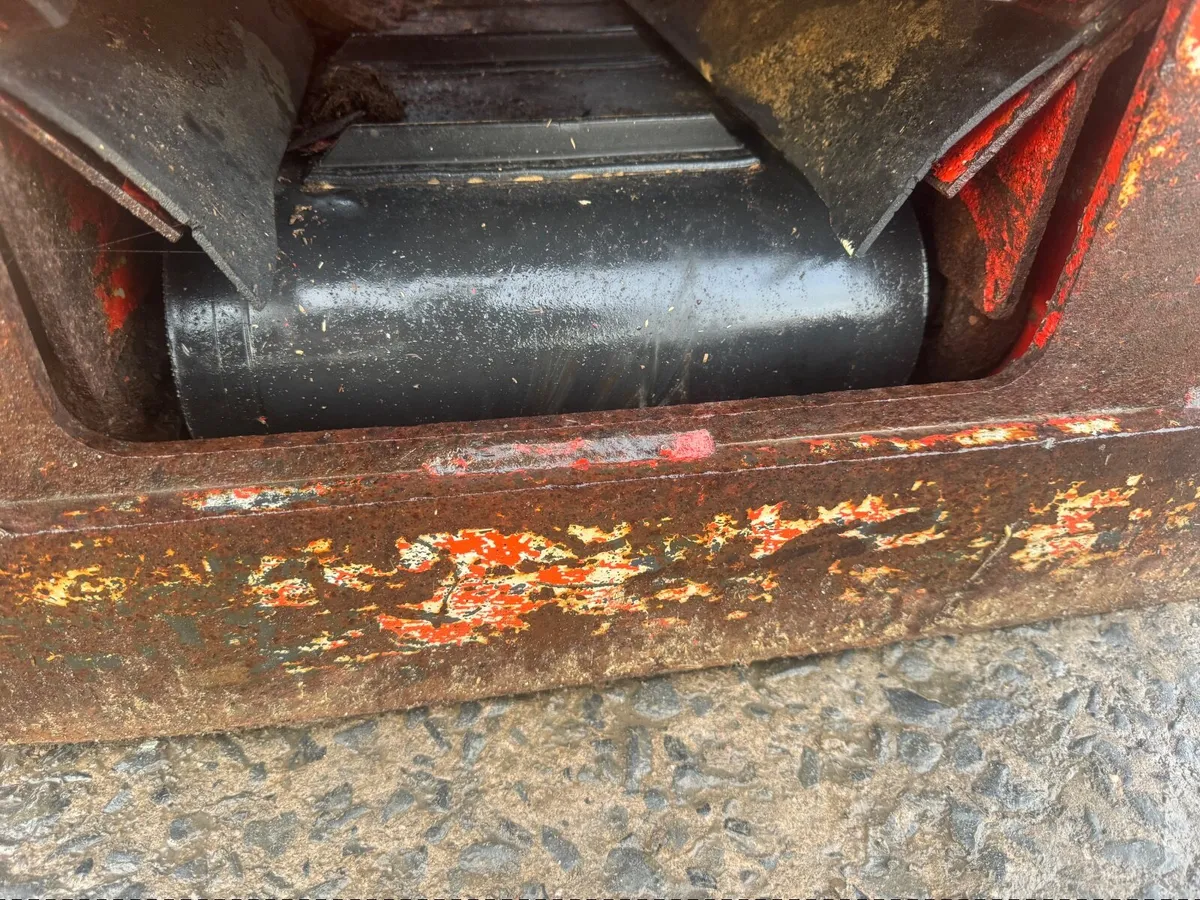 Farm machinery - Image 4