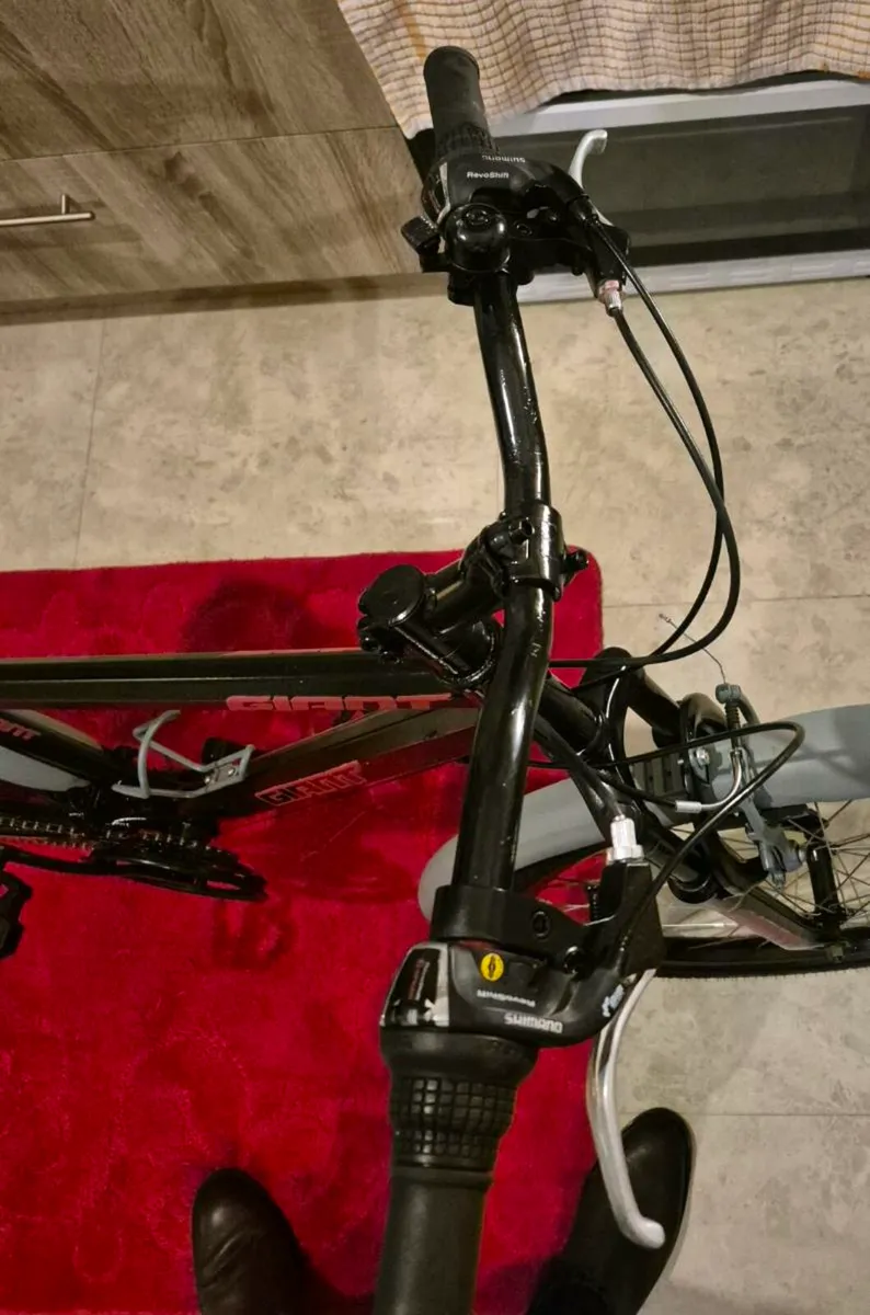 ADULTS GIANT BIKE 16"FRAME FANTASTIC CONDITION GEA - Image 4