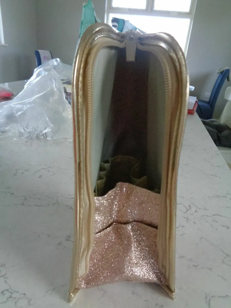 Make up Brushes Holder for Sale - Image 2