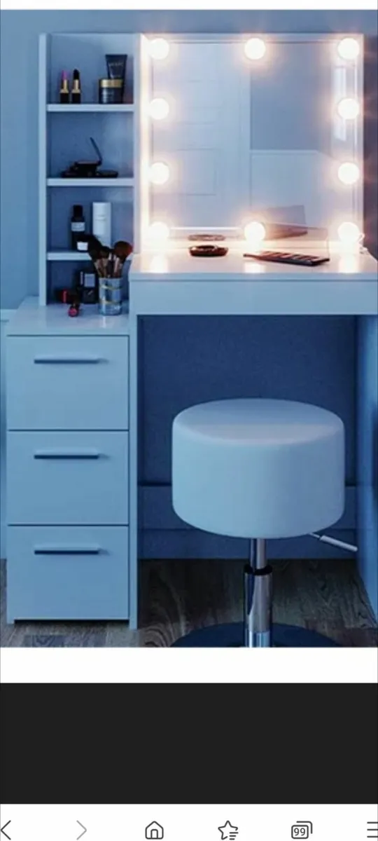 Vanity dresser - Image 2