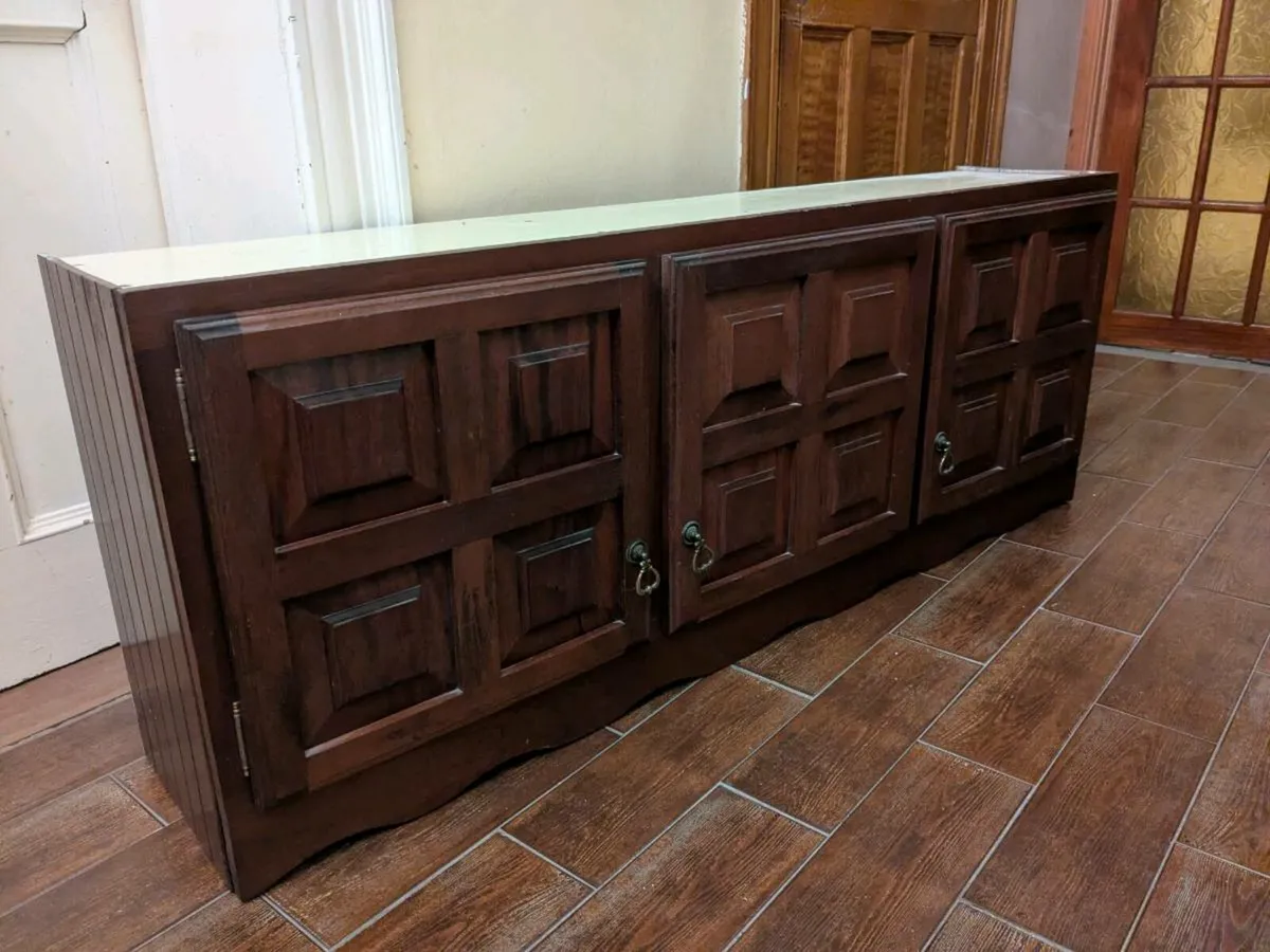 Kitchen wall-mounted presses/cabinets - Image 1