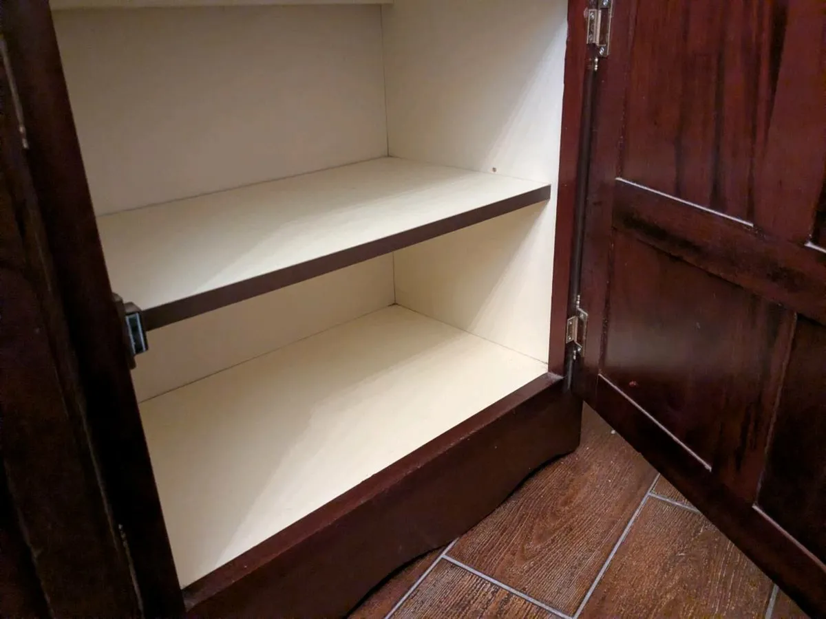 Kitchen wall-mounted presses/cabinets - Image 2