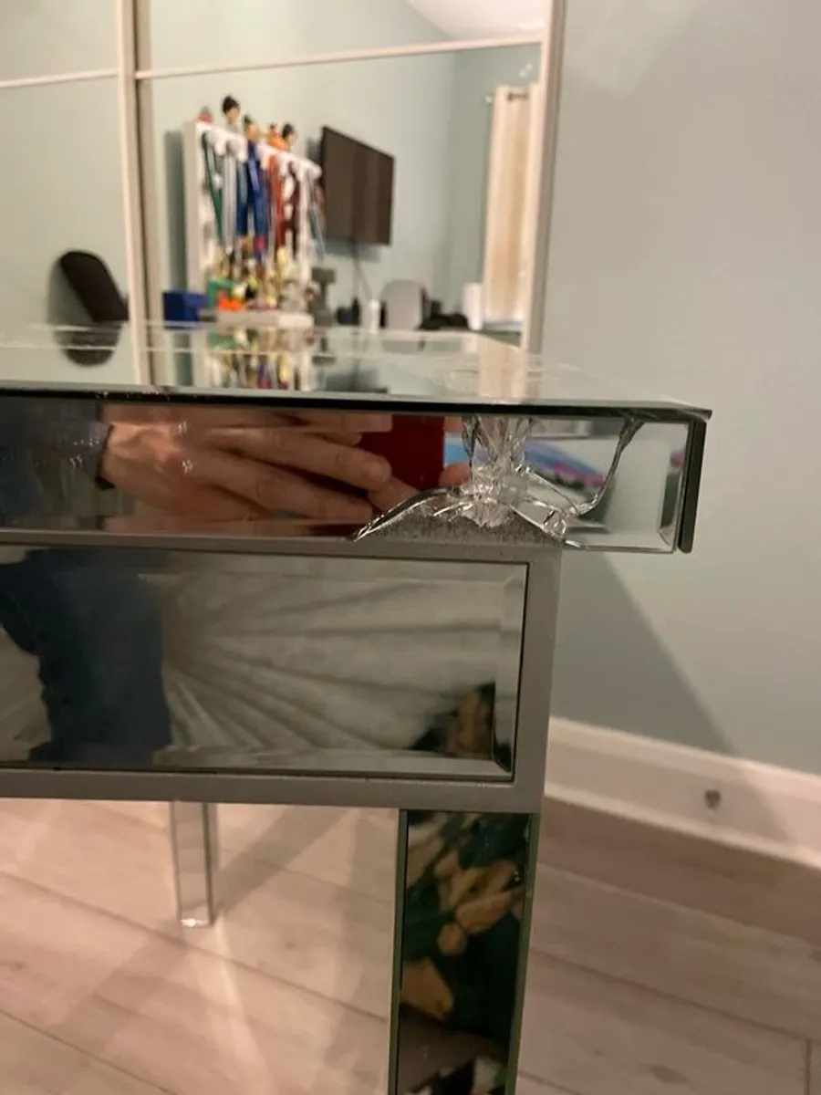 mirrored side table - Image 2